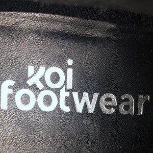 gin platform military boots